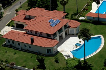 Fantastic villa for sale, just steps from beach