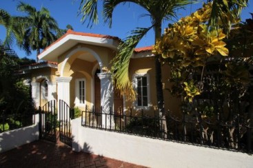 New villa with 3 bedrooms in gated beachfront community
