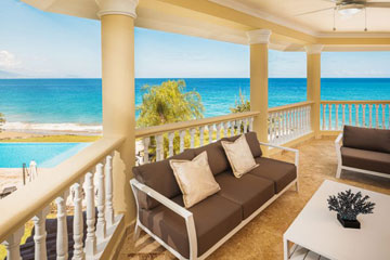 Luxury Beachfront Penthouse with 4 bedrooms in Sosua