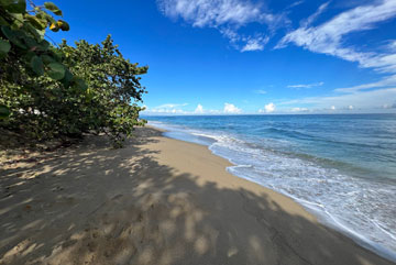 Magnificent beachfront land with more than 230 meters semi-private beach in residential community 