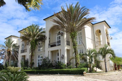 #5 Extraordinary 10 Bedroom Mansion with Ocean View
