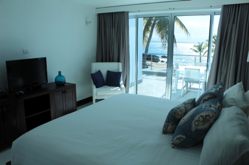 #7 Luxury Modern 3 Bedroom Beach Front Condo with Beach Access