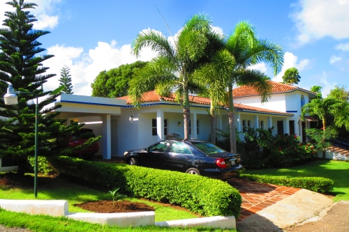 #2 Spacious family home in a gated community