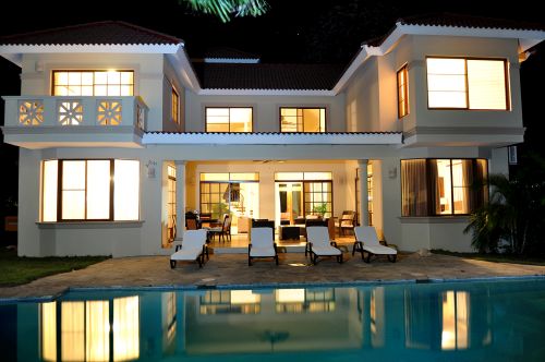 #4 Superb two storey villa with 6 bedrooms close to the beach