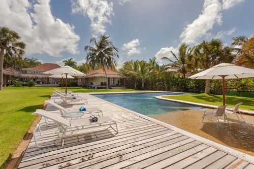 #2 Luxury Beachfront Villa with great rental income
