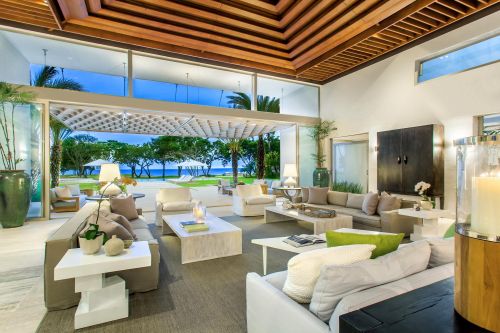 #9 Magnificent modern beachfront villa in prestigious location