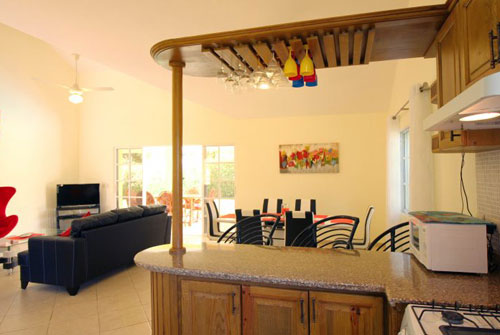 #12 Four bedroom villa with a separated 1 bedroom apartment