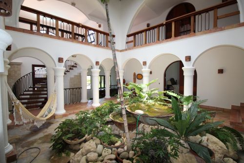 #4 Mansion with 6 Bedrooms and over 11000 sq ft living area Sosua