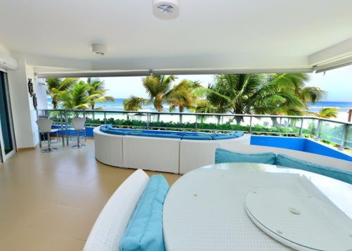 #10 Magnificent beachfront penthouse for sale 