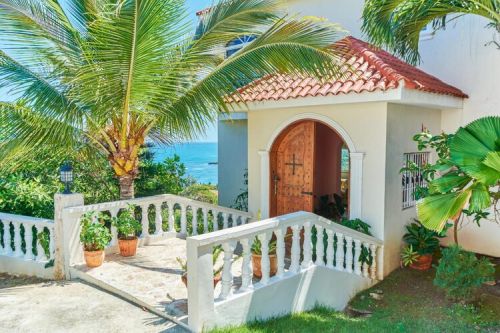 #2 Superb ocean view villa with excellent rental potential