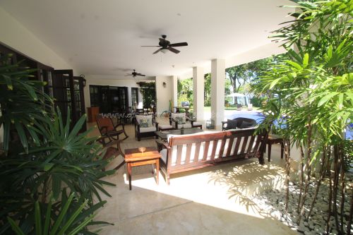 #18 Luxurious ocean view villa in select community just steps from the beach