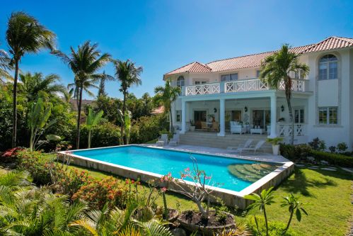 #0 Family villa in a prestigious beachfront community