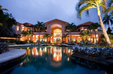 Exquisite 14-Bedroom Beachfront Mansion in Orchid Bay Estates, Cabrera