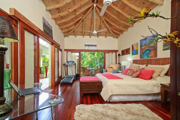Beautiful Balinese Style Villa with 4 bedrooms