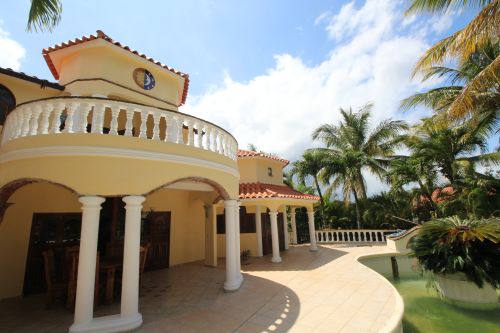 #7 Villa with 3 bedrooms and ocean view in a gated community