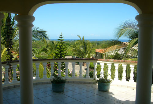 #8 Villa with 3 bedrooms and ocean view in a gated community