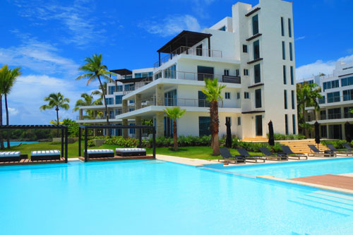 #8 Luxury Beachfront Condos for Rent