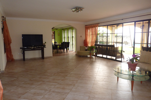 #8 Gorgeous Ocean Front 4 Bedroom Villa with Guest House - Sosua