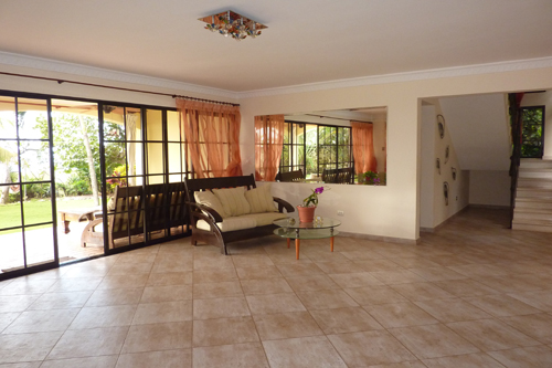 #4 Gorgeous Ocean Front 4 Bedroom Villa with Guest House in Sosua
