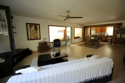 #7 Beachfront penthouse with three bedrooms inside gated community