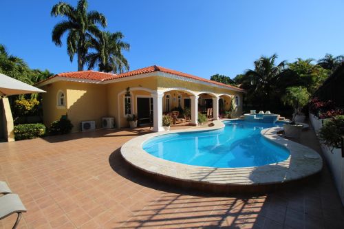 #8 New villa with 3 bedrooms in gated beachfront community