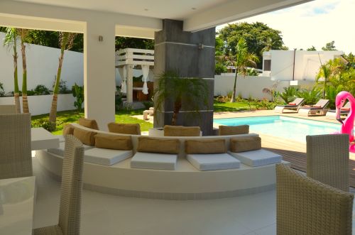 #9 Luxury modern estate with exceptional rental potential