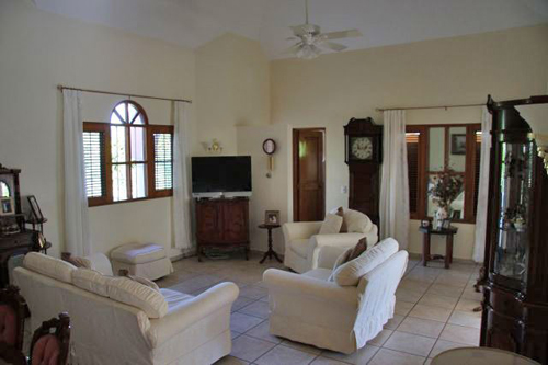 #7 Family Home with 3 Bedrooms and Guesthouse near Cabarete