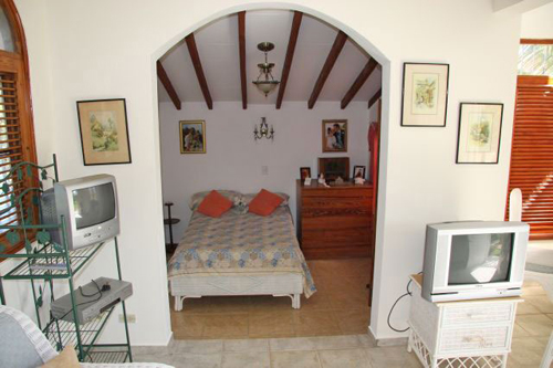 #6 Family Home with 3 Bedrooms and Guesthouse near Cabarete