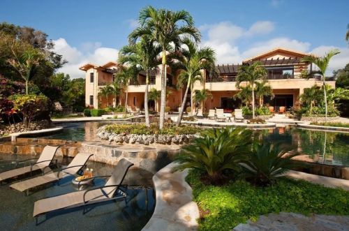 #0 Exquisite 14-Bedroom Beachfront Mansion in Orchid Bay Estates, Cabrera