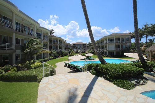 #12 Beachfront penthouse at excellent price
