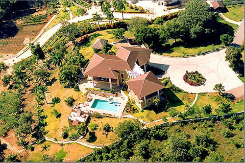 #0 Luxury Villa with over 5 acres privat garden