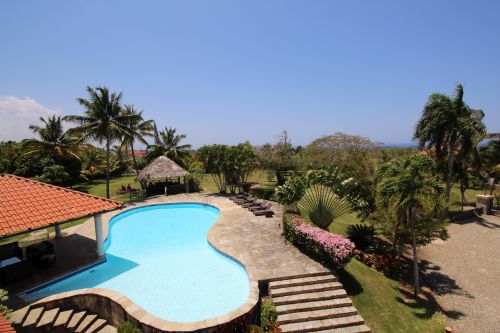 #15 Mansion with 6 Bedrooms and over 11000 sq ft living area Sosua