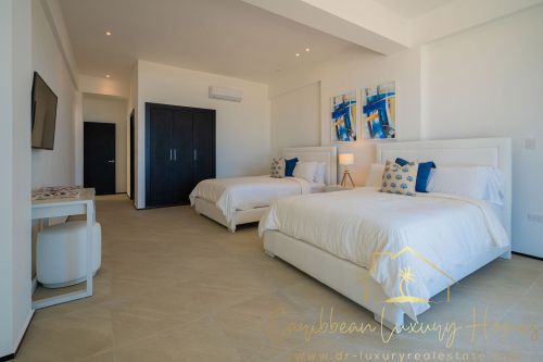 #13 Modern beachfront villa with good rental income