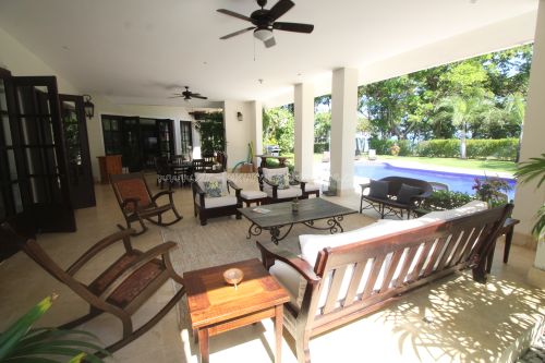 #14 Luxurious ocean view villa in select community just steps from the beach