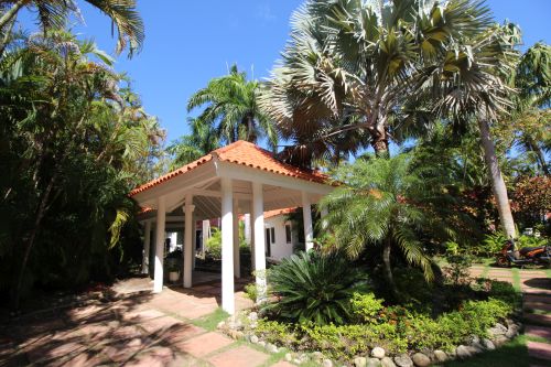 #4 Magnificent residence in popular gated beachfront community